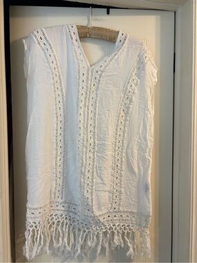 Raviya White Crochet-Trim Tunic with Fringe Hem